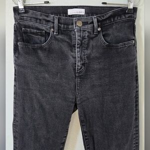 Loft | Washed Black Straight Crop Raw Hem Jeans Size 6/28